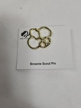 Girl Scout BROWNIE MEMBERSHIP PIN Uniform Badge Award Pixie Elf NEW CARD
